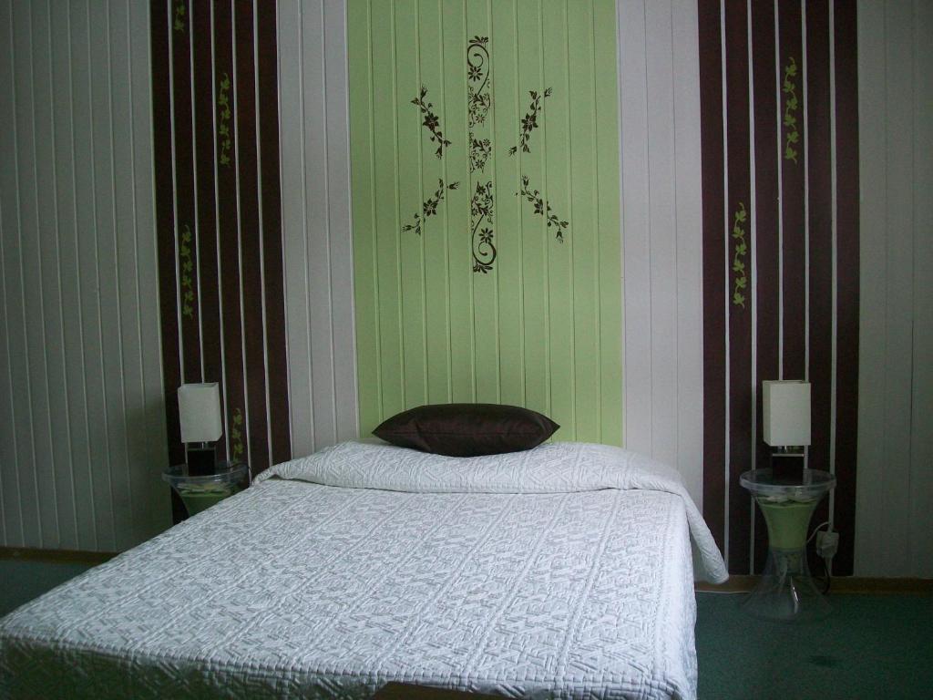 Au Cheval Blanc Hotel Saint-Amarin Phòng bức ảnh